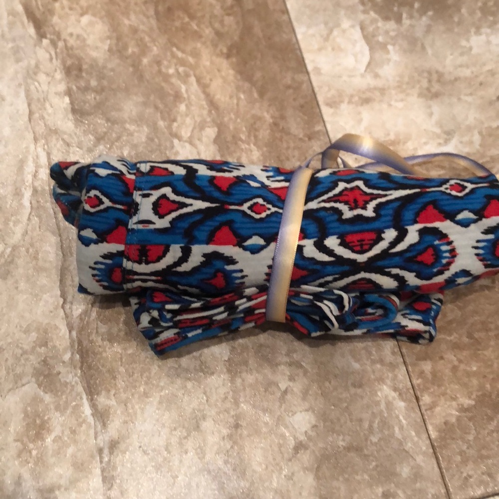 LulaRoe one size leggings